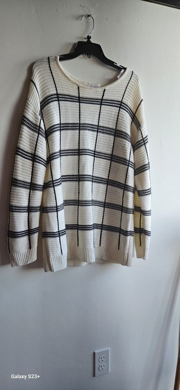 Calvin Klein Women's Sexy Feminine Stripe Winter Sweater Size L